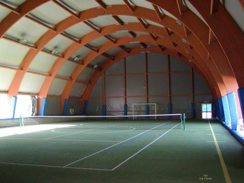 Campo tennis/calcetto coperto Centro Sportivo "Bons en Chablais"